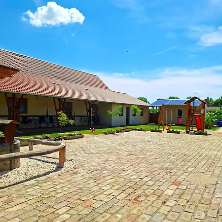 Szelcsengo Wellness Vendeghaz